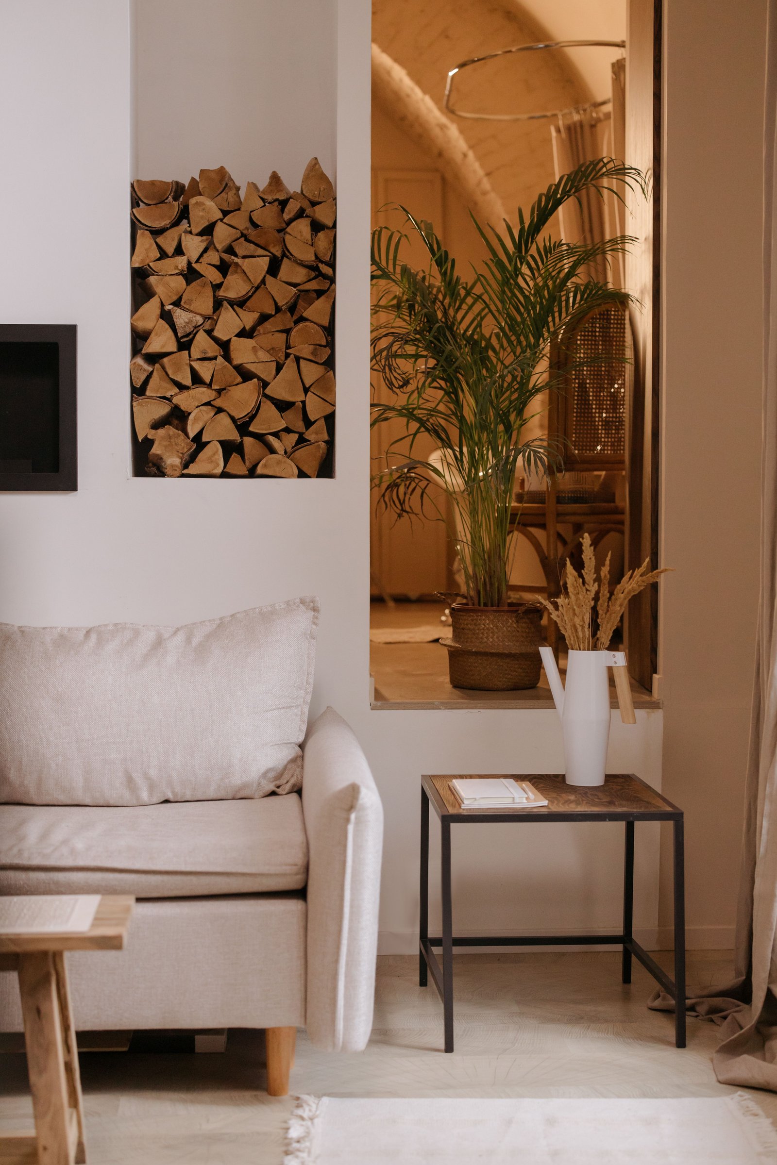 How to Create a Functional and Comfortable Guest Bedroom - supporting image 2