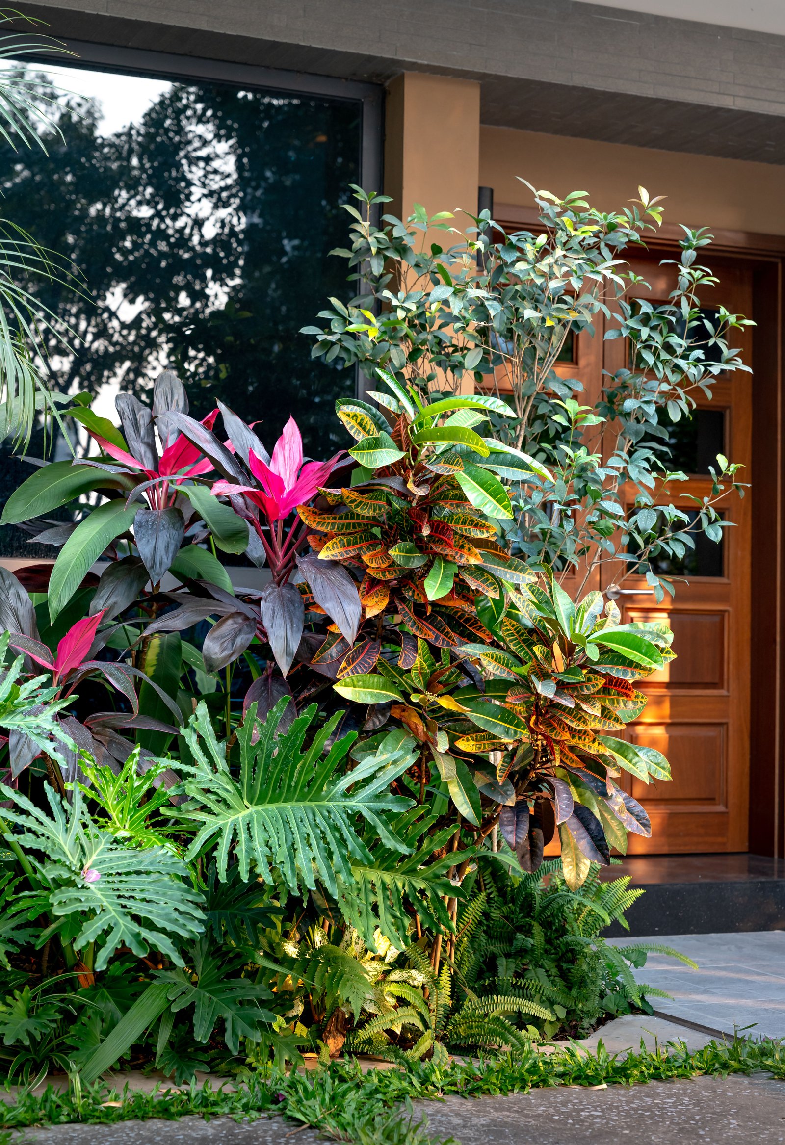 How to Decorate a Small Balcony and Make the Most of Every Inch - supporting image 2