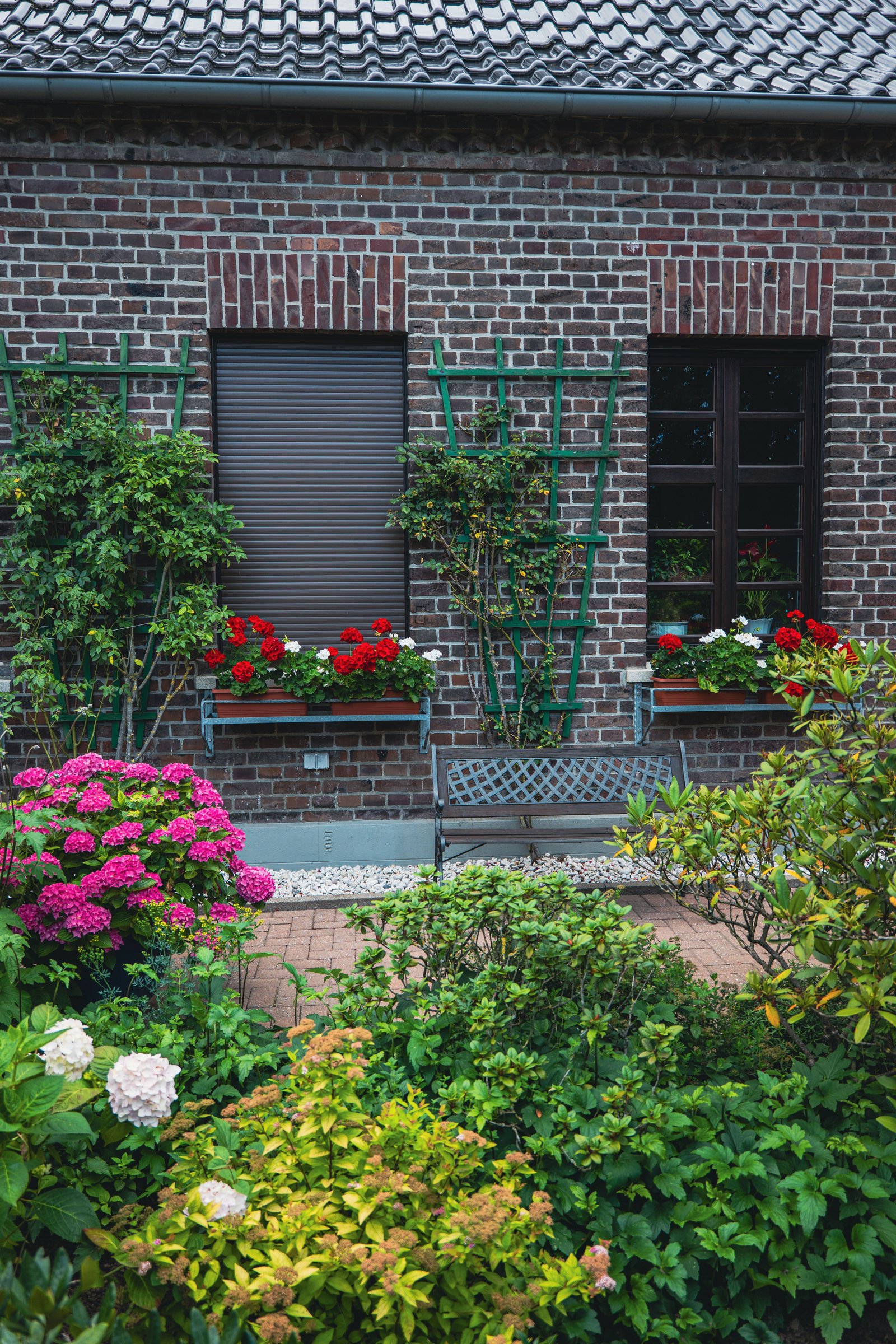 How to Decorate an Entryway With Personality and Keep It Functional - supporting image 2